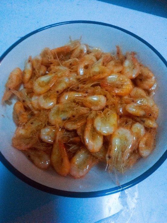 只需一个窍门、即可做出香酥可口脆的鲜炸小河虾、简单快捷、小朋友超爱