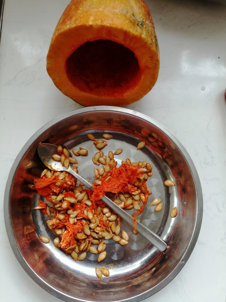 双糯米红豆南瓜盅（烤箱版）的做法 步骤2