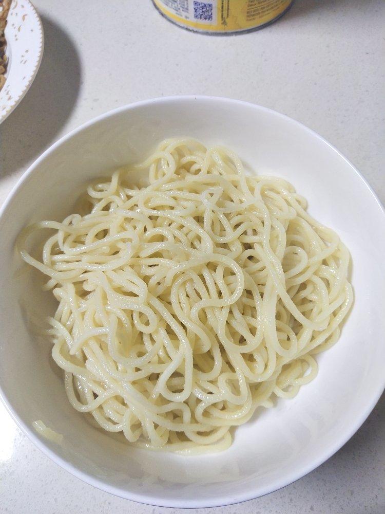 武汉过早之热干面（教你怎么做碱水面条）