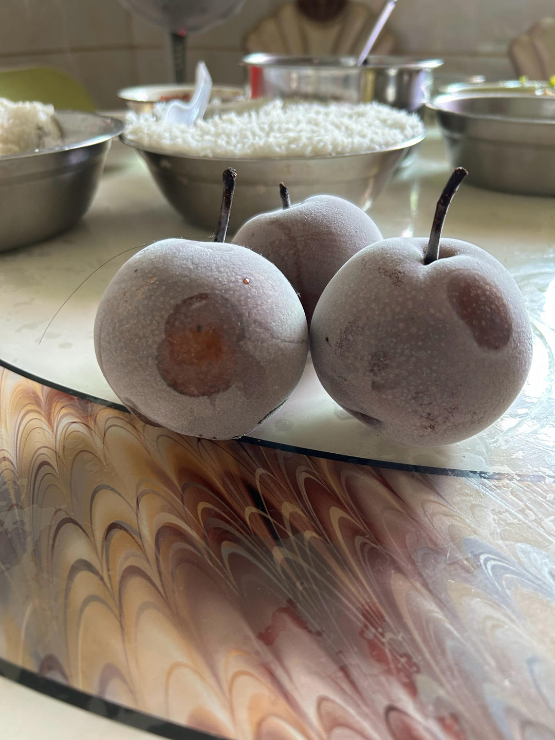 冻梨（冰箱冷冻）