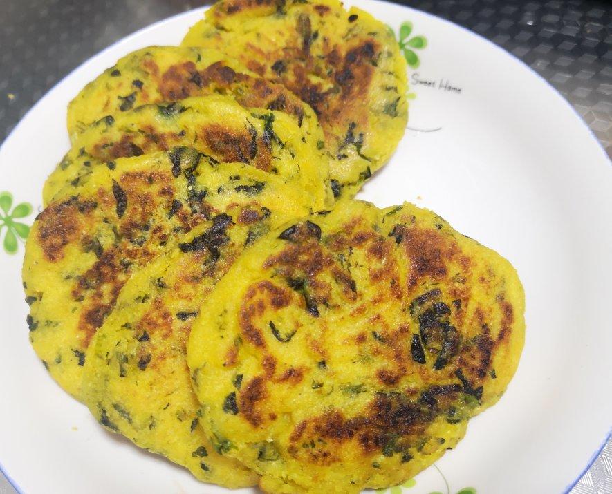 玉米面菜饼子（贴饼子）