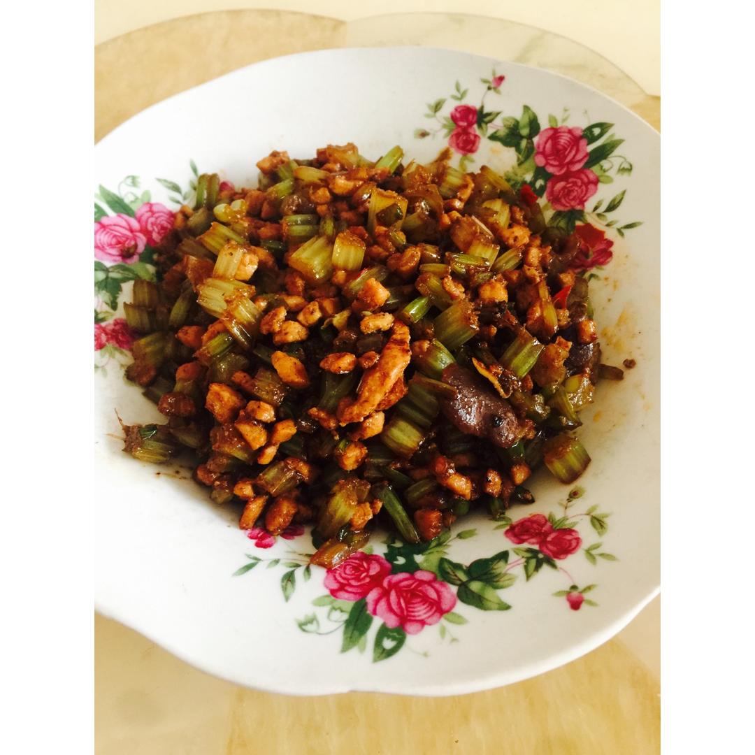 肉末西芹（超下饭）