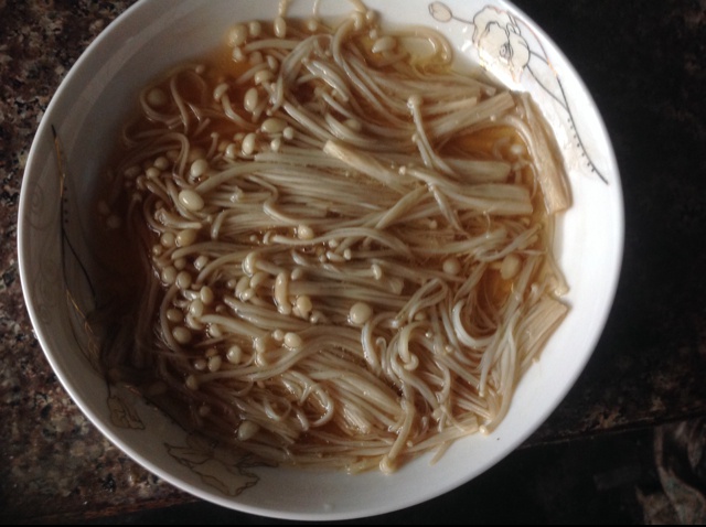 油泼金针菇