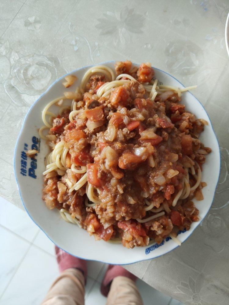 番茄肉酱意大利面