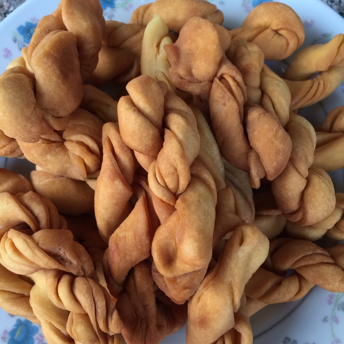 鸡蛋小麻花