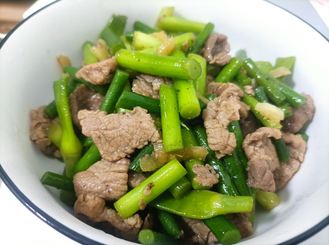 蒜薹炒肉丝