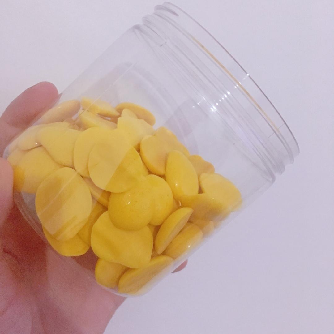 入口即化的无添加蛋黄溶豆