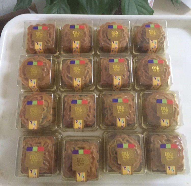 广式豆沙月饼