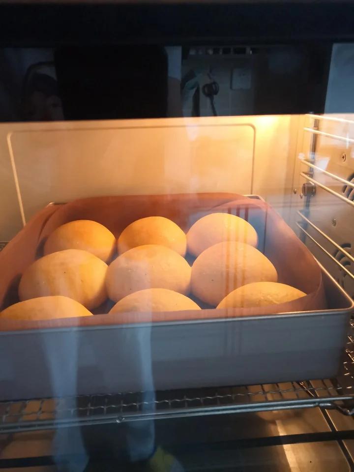 超软牛奶小餐包