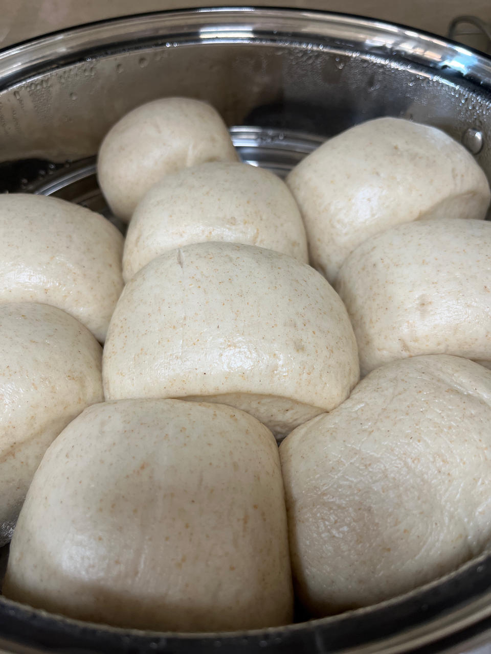 无油无糖松软的全麦馒头