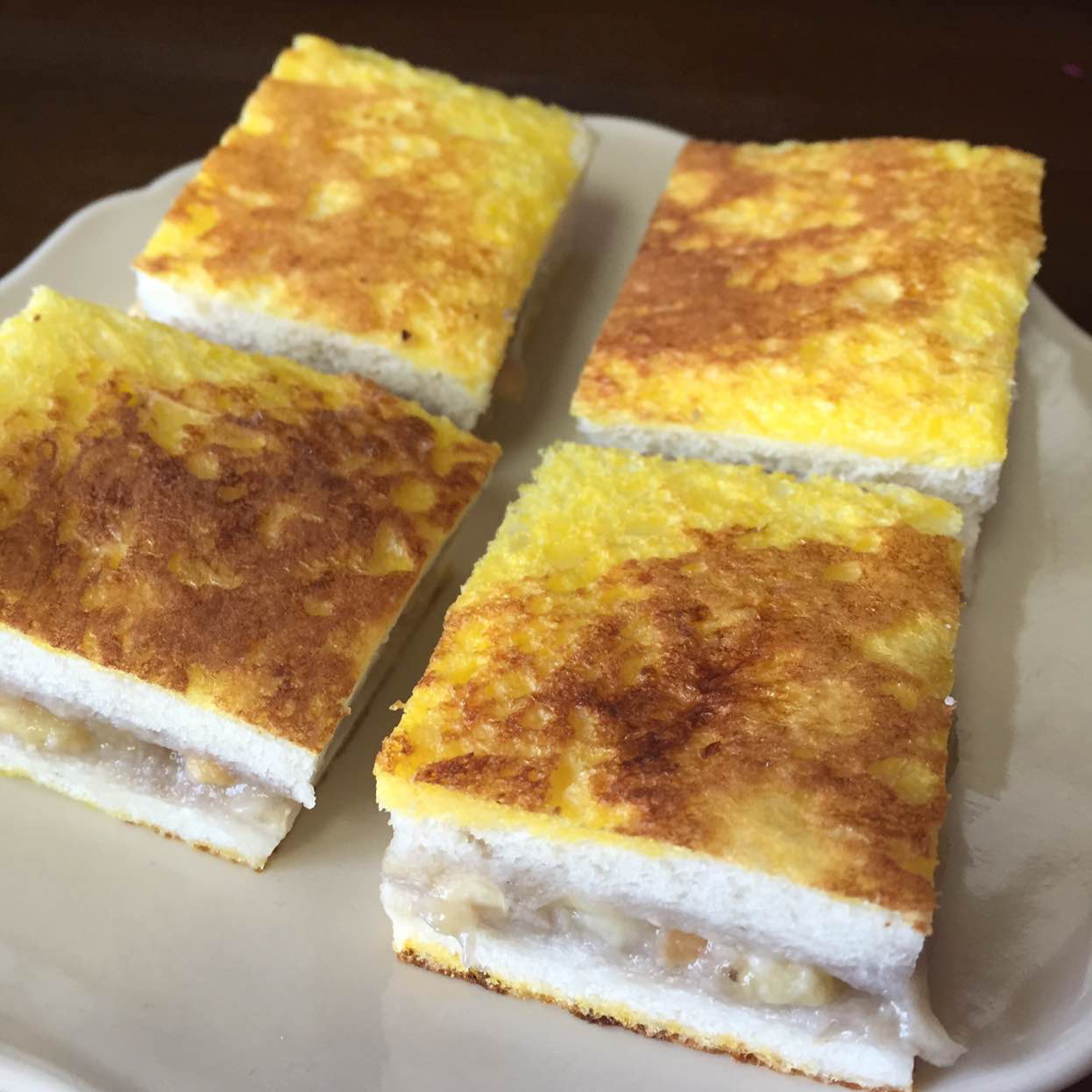 香蕉腰果三明治