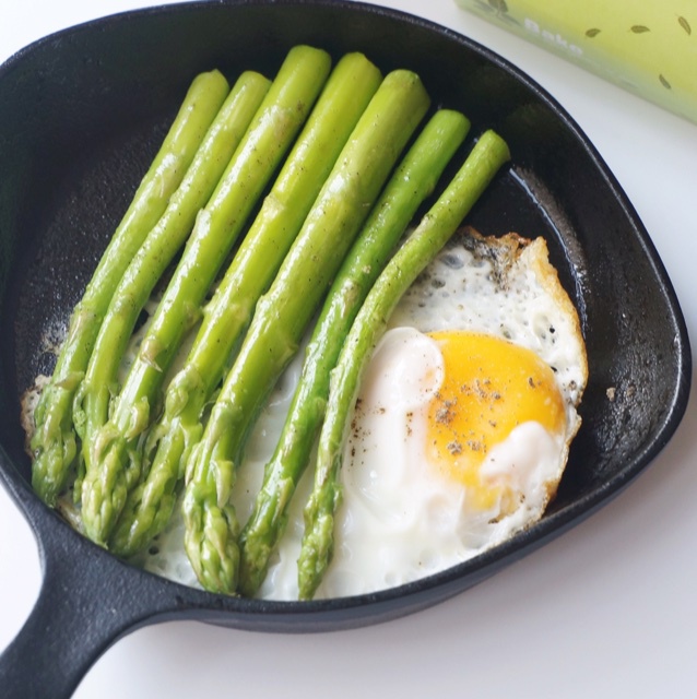 还是崔崔做的蛋蛋香气之芦笋煎蛋