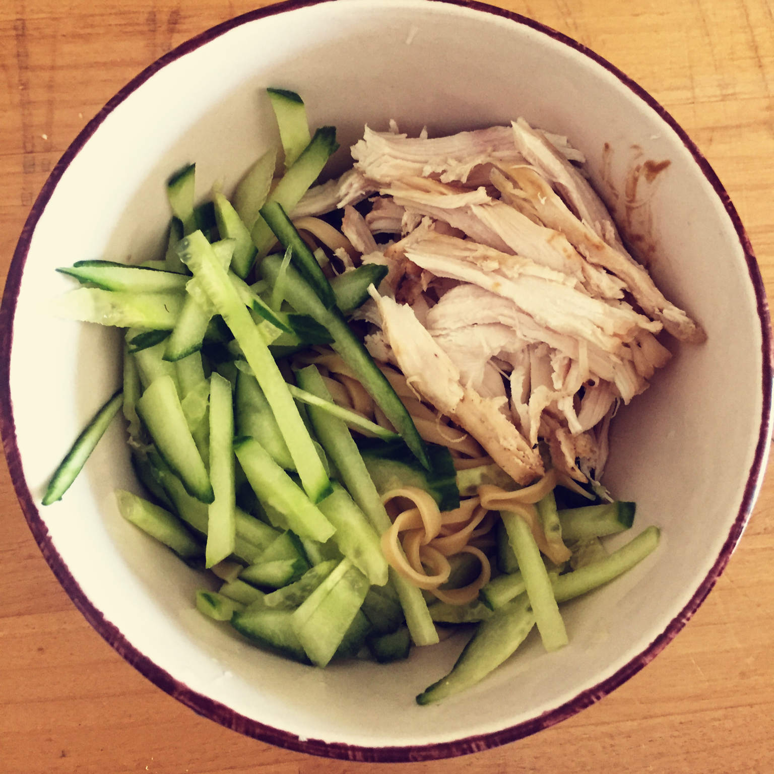 鸡丝凉面