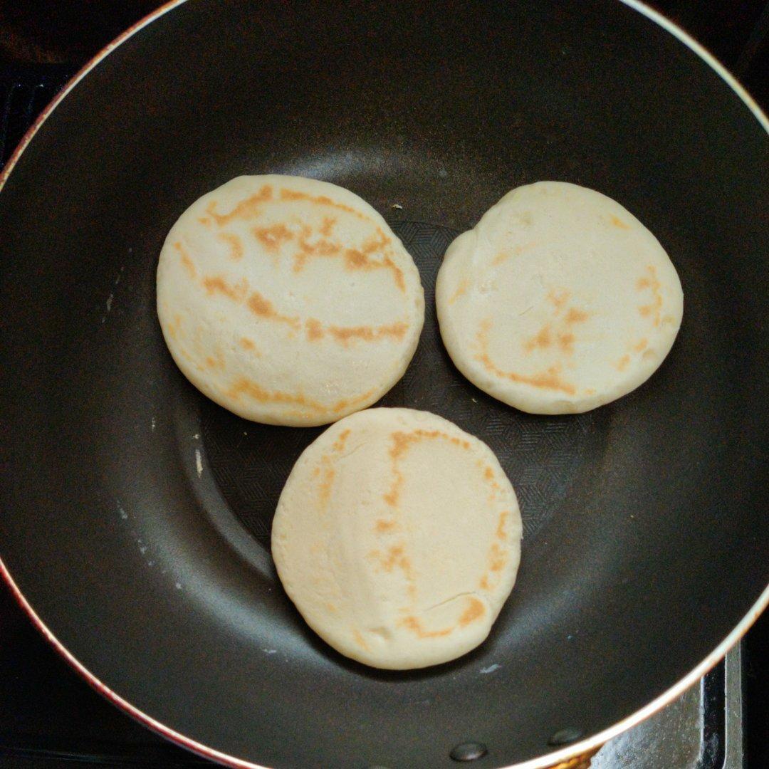 白吉馍的简单做法（可做肉夹馍可配羊肉汤）