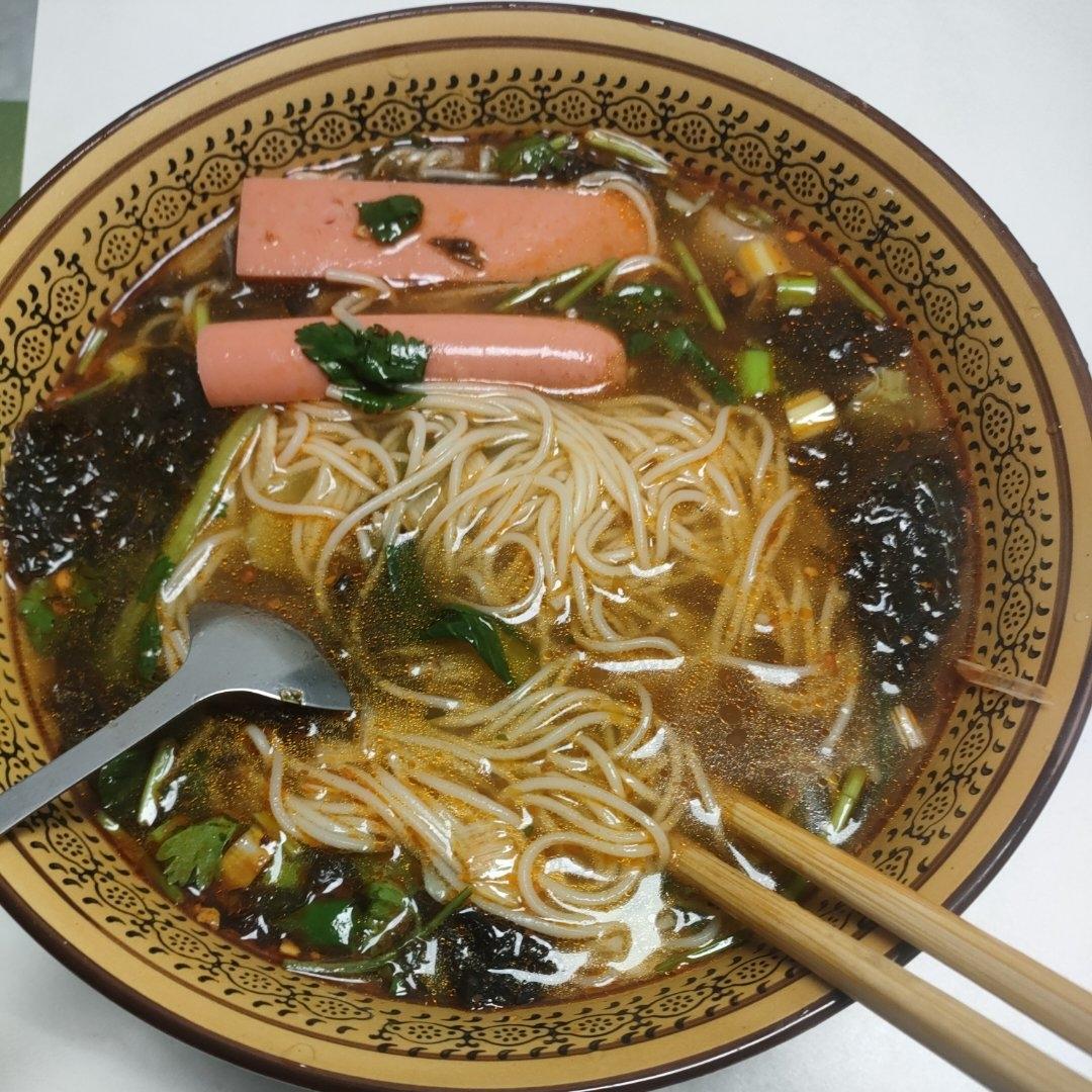 酸汤面｜好简单一碗面