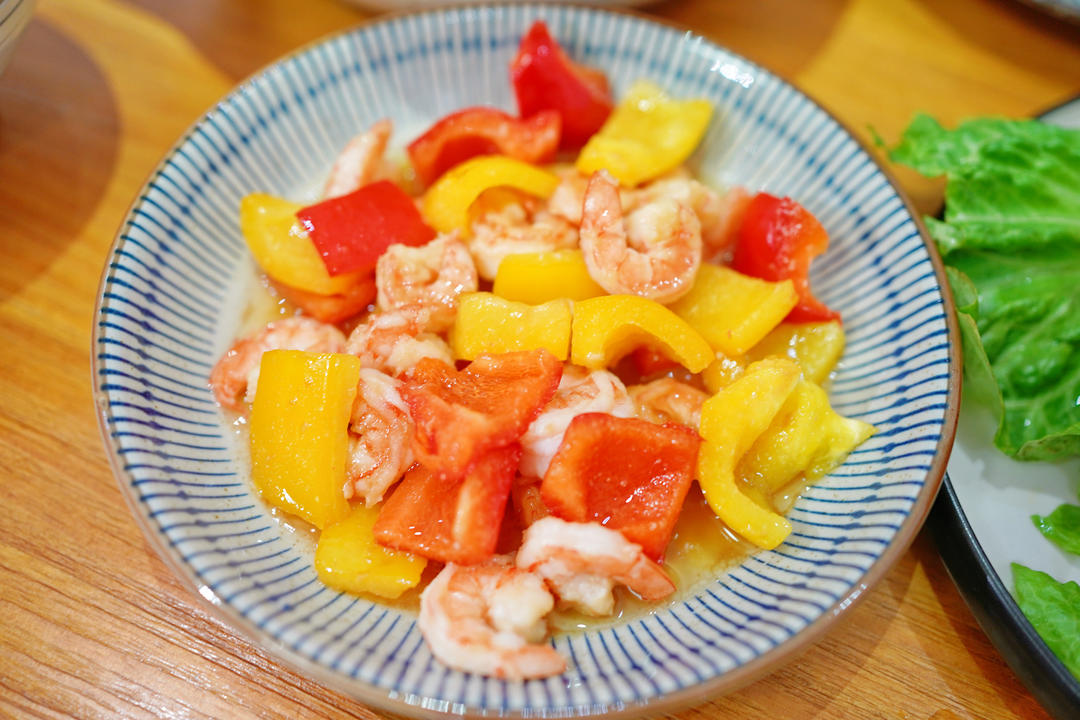 简单快手彩椒虾仁