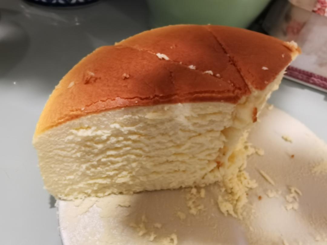 超好吃的轻乳酪（8寸）：入口即化的芝士蛋糕
