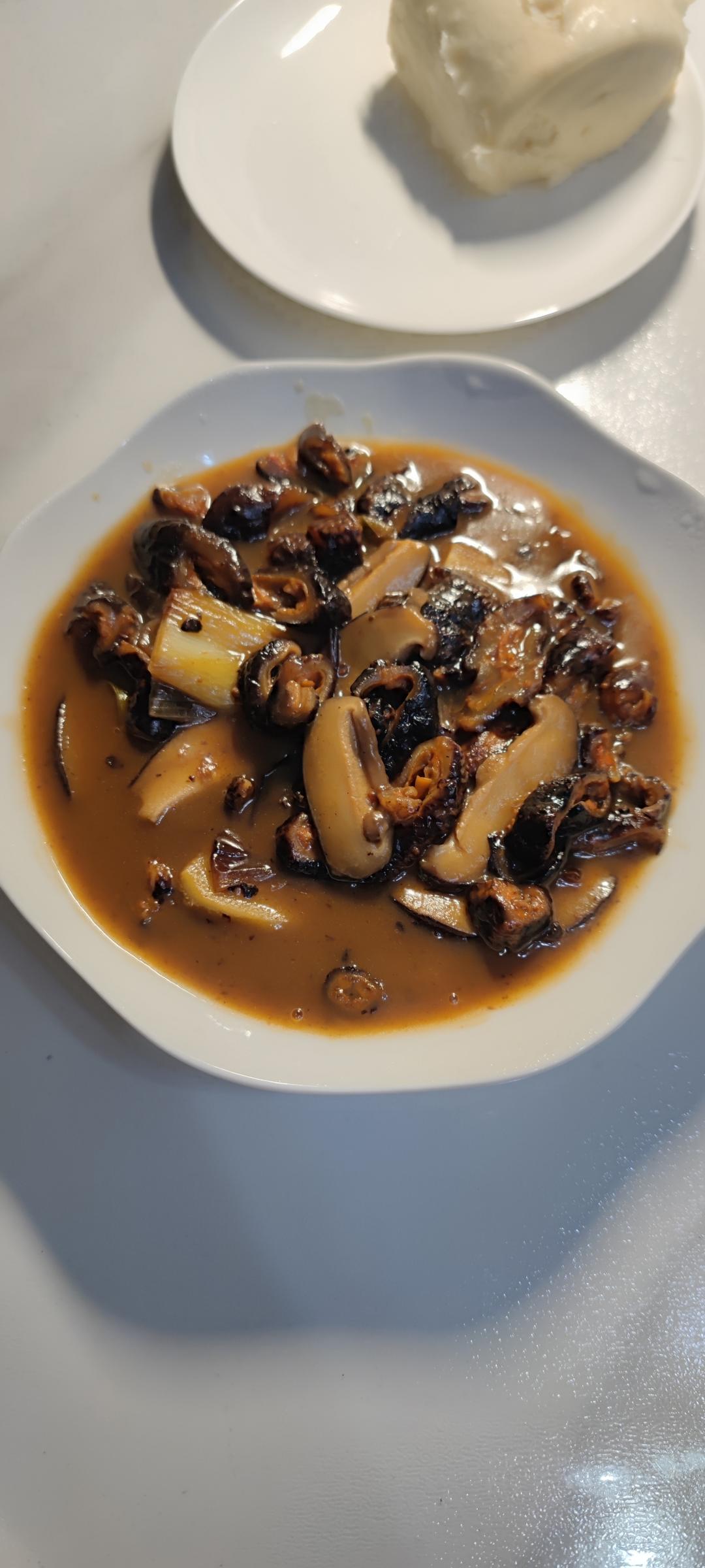 “零腥”巨下饭葱烧海参