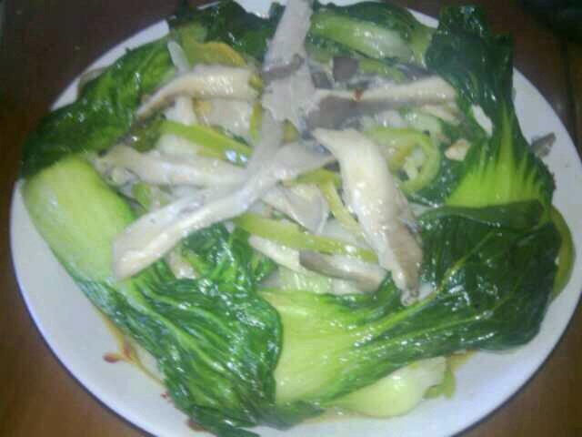 蘑菇炒青菜