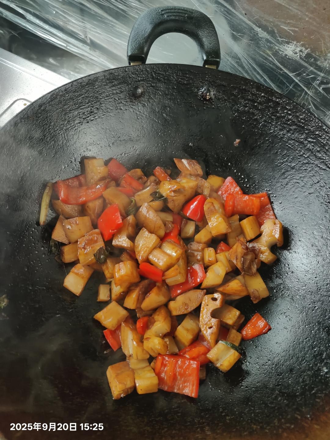 Joyclad｜隔三差五就想念的家常小炒藕丁