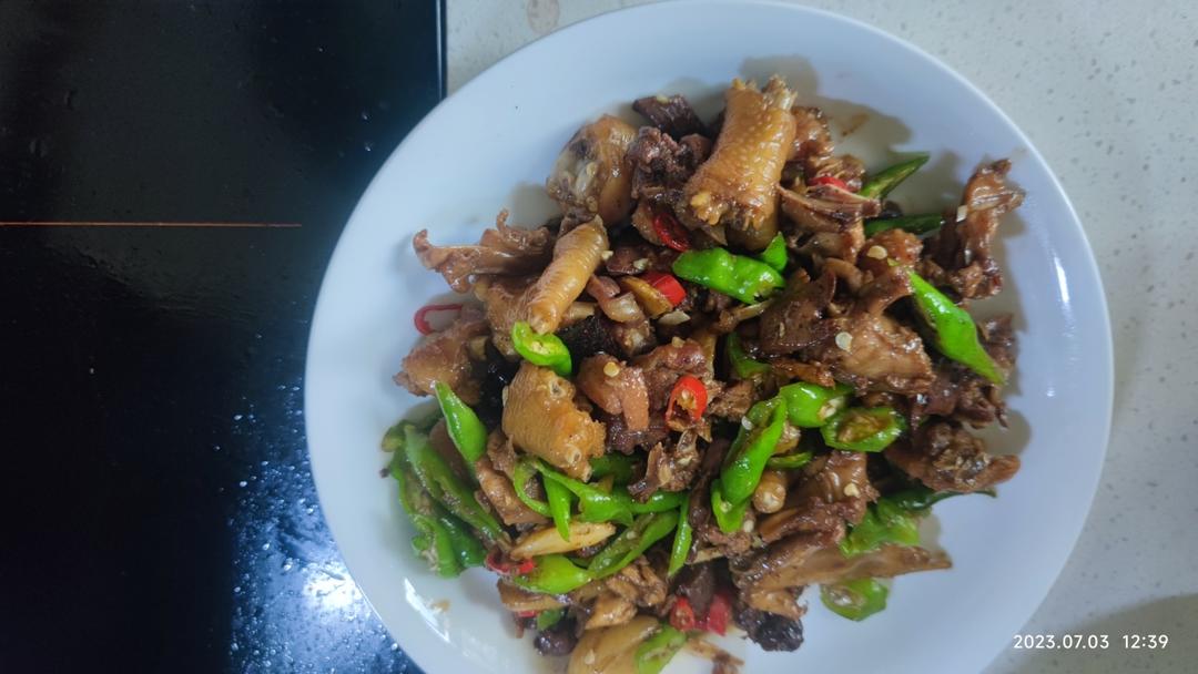 辣椒炒鸡（临沂家常）