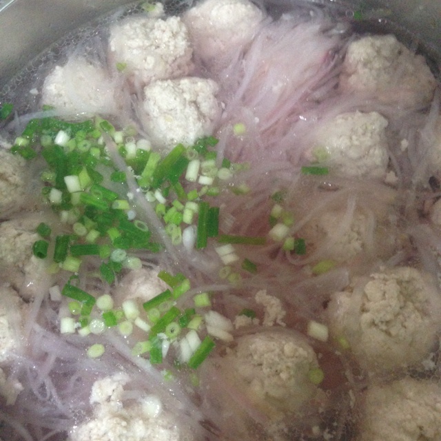 【10分钟系列】白萝卜豆腐圆子汤