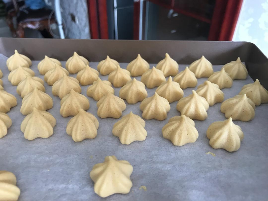 迷人的樱花溶豆