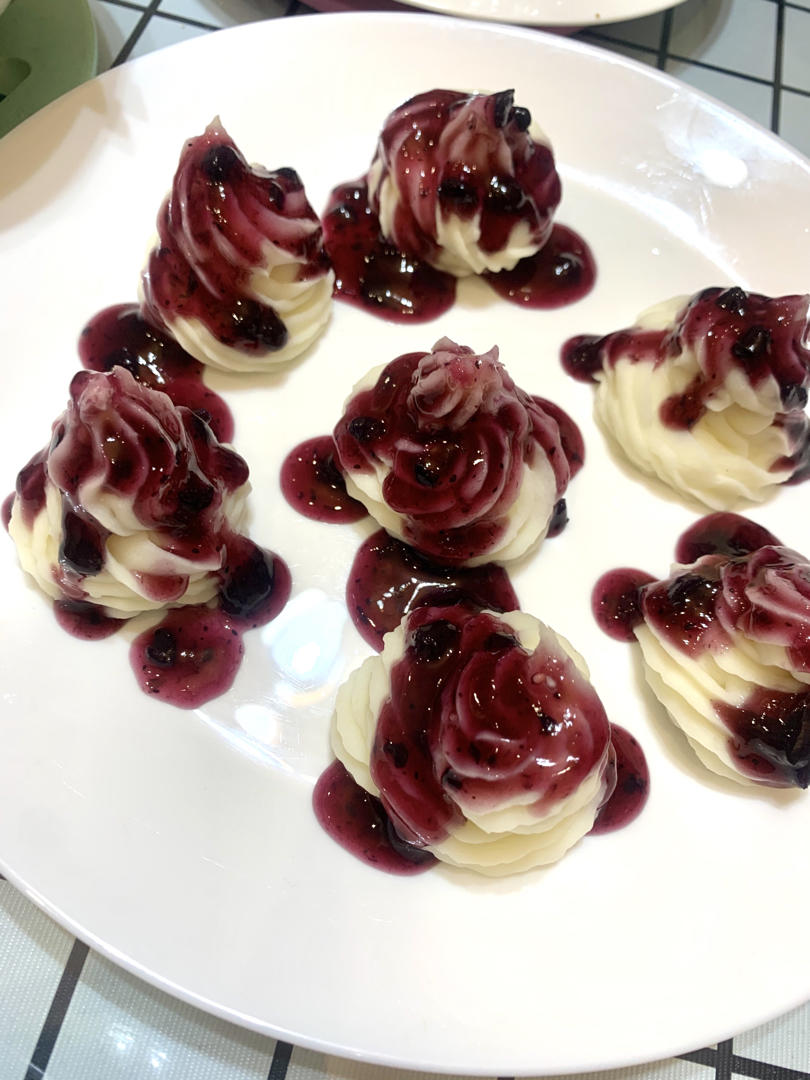 蓝莓山药，用的是焦作的铁棍山药