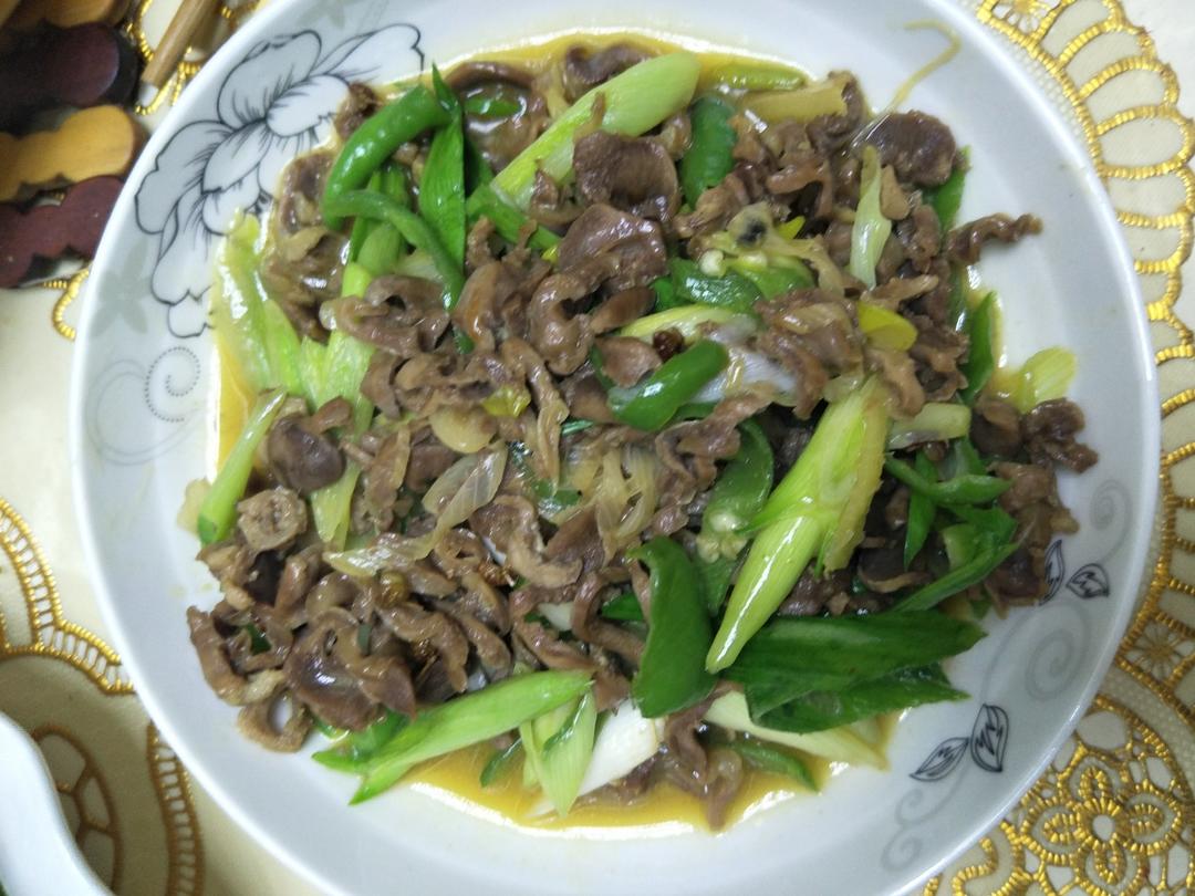 剁椒辣炒鸡胗