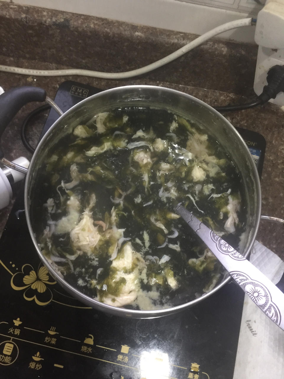 三分钟搞定的虾皮紫菜蛋花汤