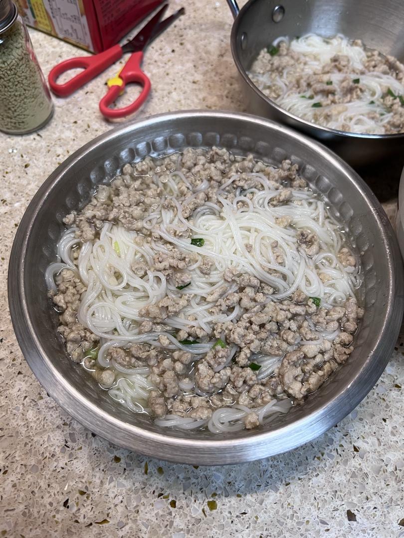 碎肉汤粉
