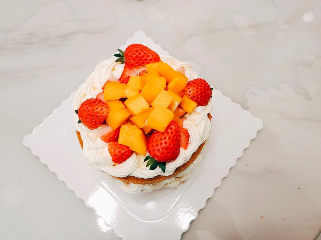 不会抹奶油也可以做的水果裸蛋糕～