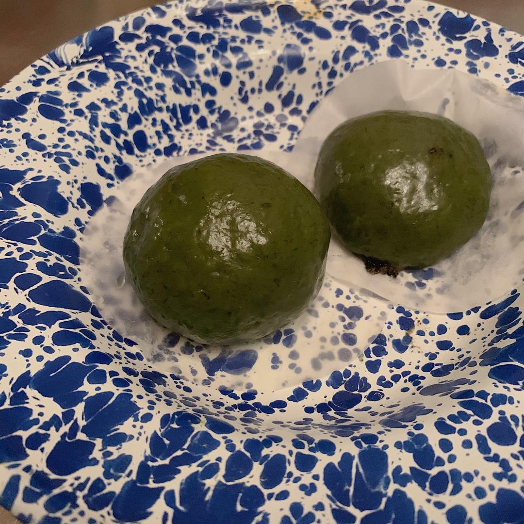网红青团～～咸蛋黄肉松青团