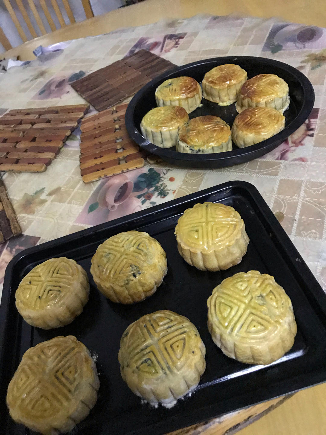 广式月饼—蛋黄冬翅月饼