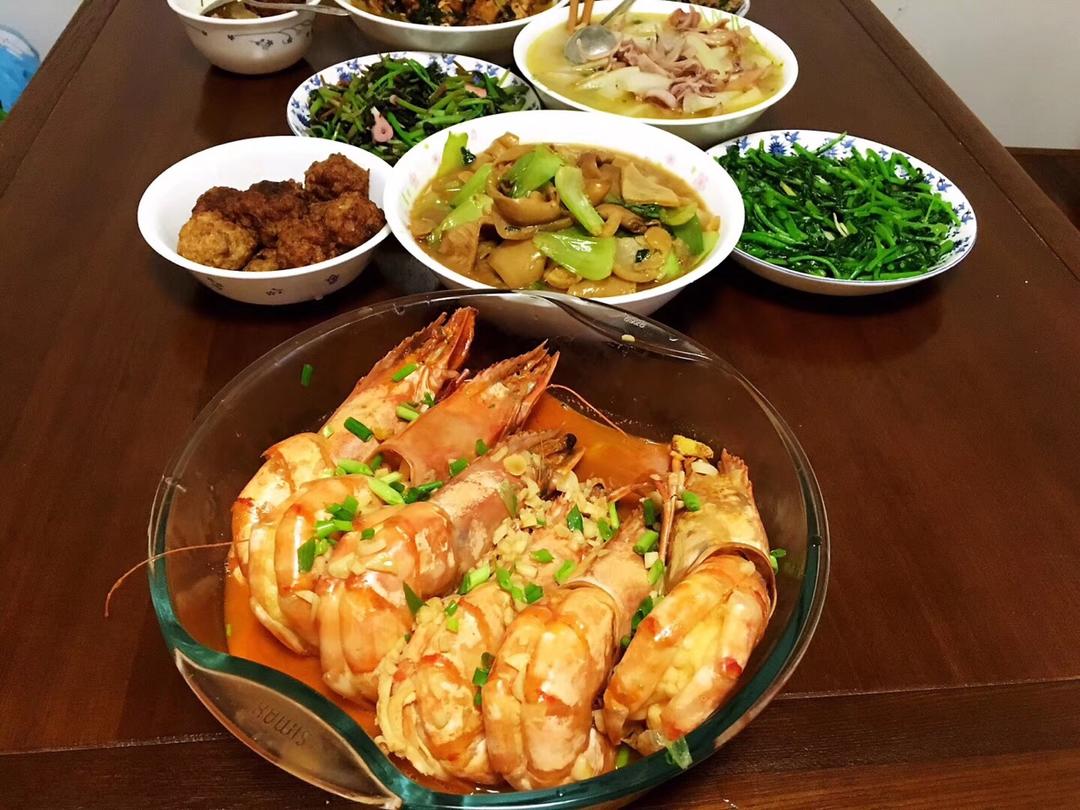 十分钟做好吃的红烧大虾