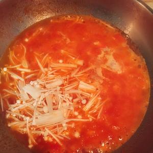 【瘦身又美味】西红柿金针菇豆腐汤的做法 步骤6