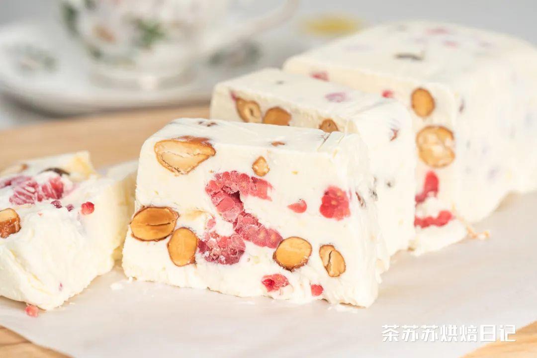 【意式冰淇淋 - 冻糕】的做法