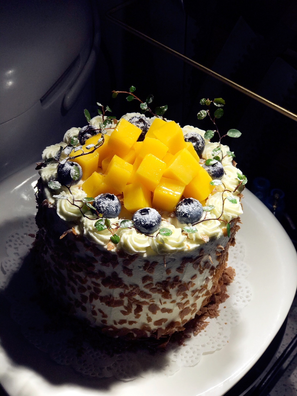 芒果蓝莓装饰蛋糕的做法 步骤9