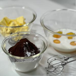 奶油巧克力杯子蛋糕的做法 步骤1