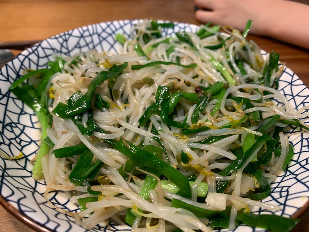 韭菜炒豆芽