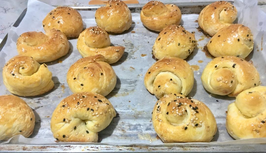 脆底蜂蜜小面包