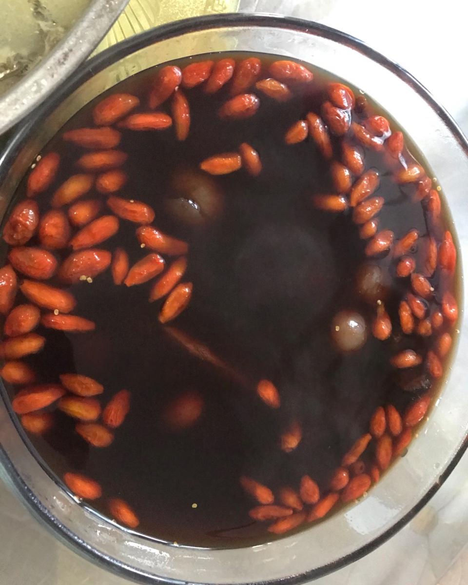 喝出好气色：红豆陈皮当归莲子汤