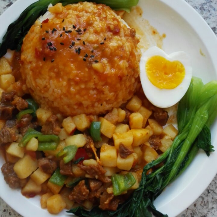 土豆牛肉盖饭
