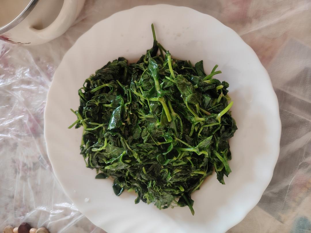 清炒豌豆苗