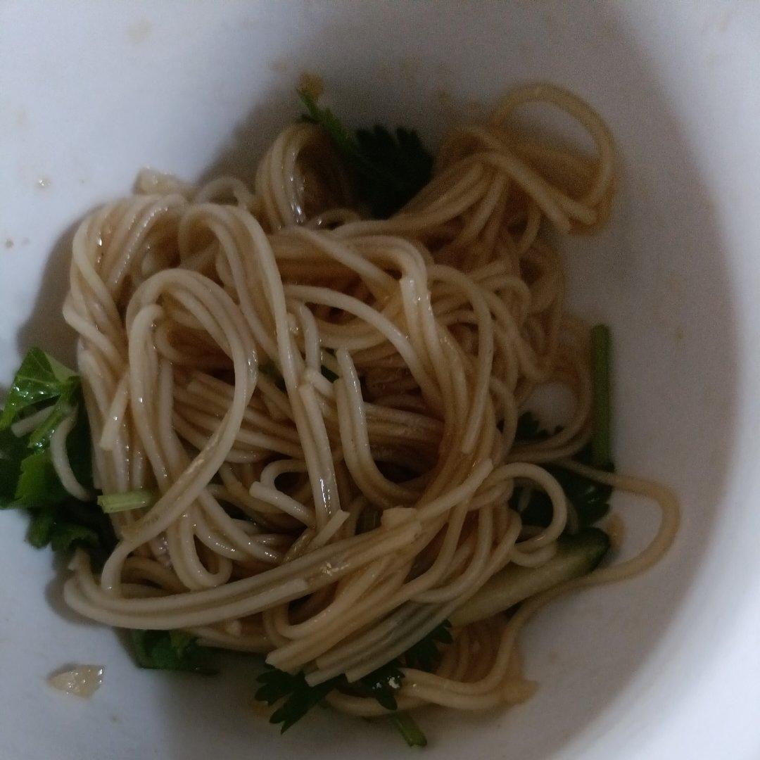 巨好吃㊙️酸辣凉拌面❗️十分钟搞定，简单快手❗️