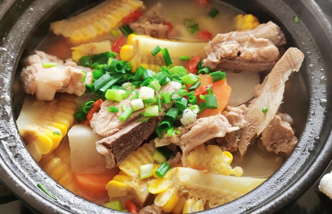 排骨玉米汤