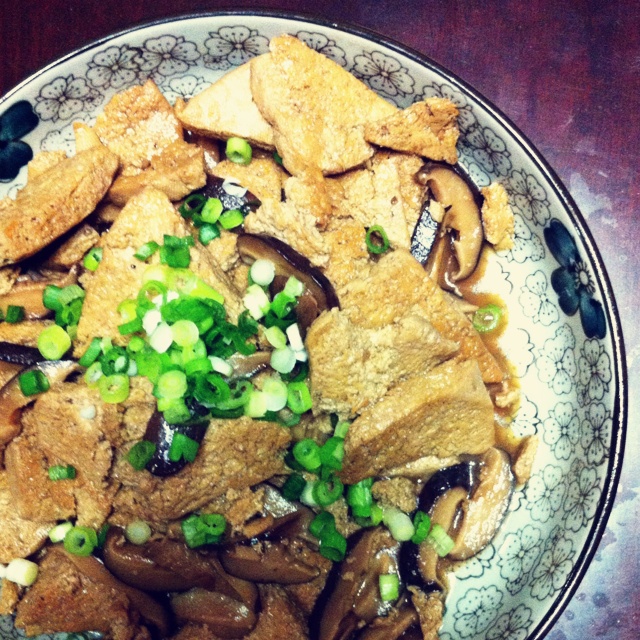 香菇烧冻豆腐