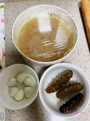 小米炖海参，清淡养胃营养全面的做法 步骤1
