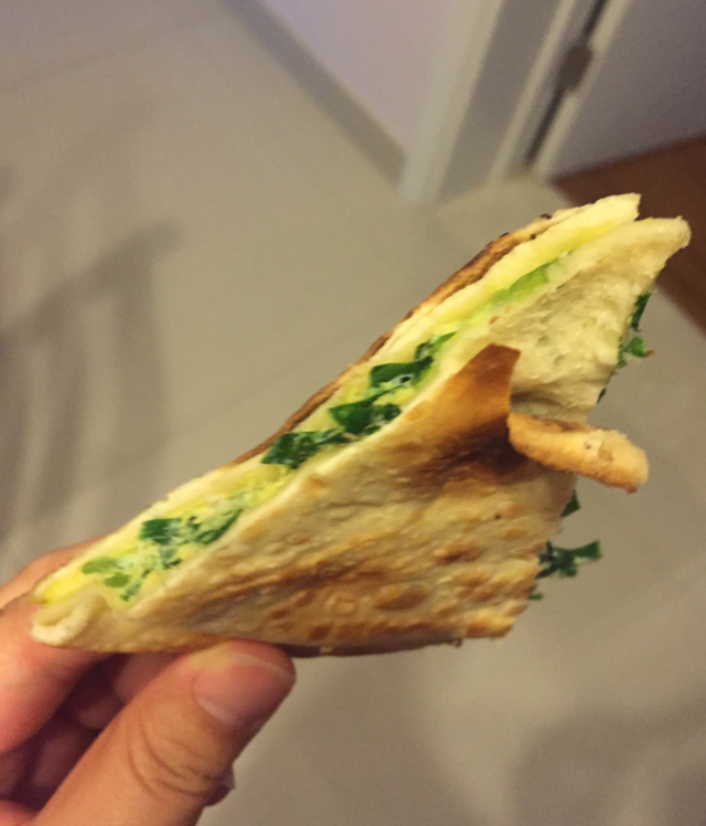 家常韭菜鸡蛋饼