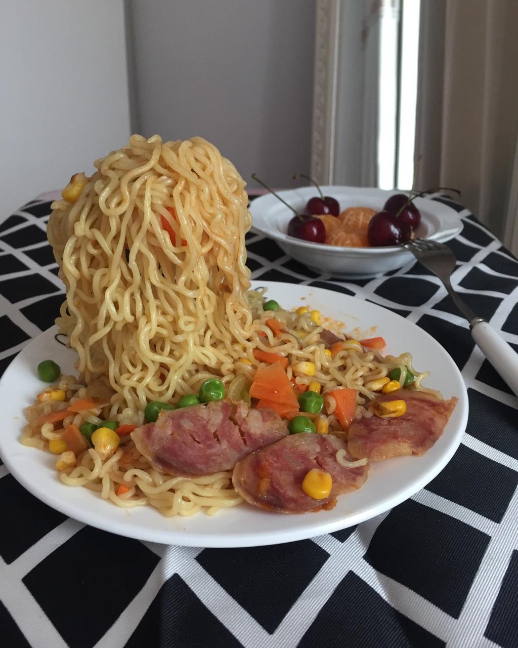 会站的面条
